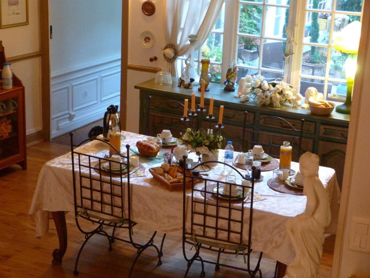Cote Cite Bed & Breakfast *